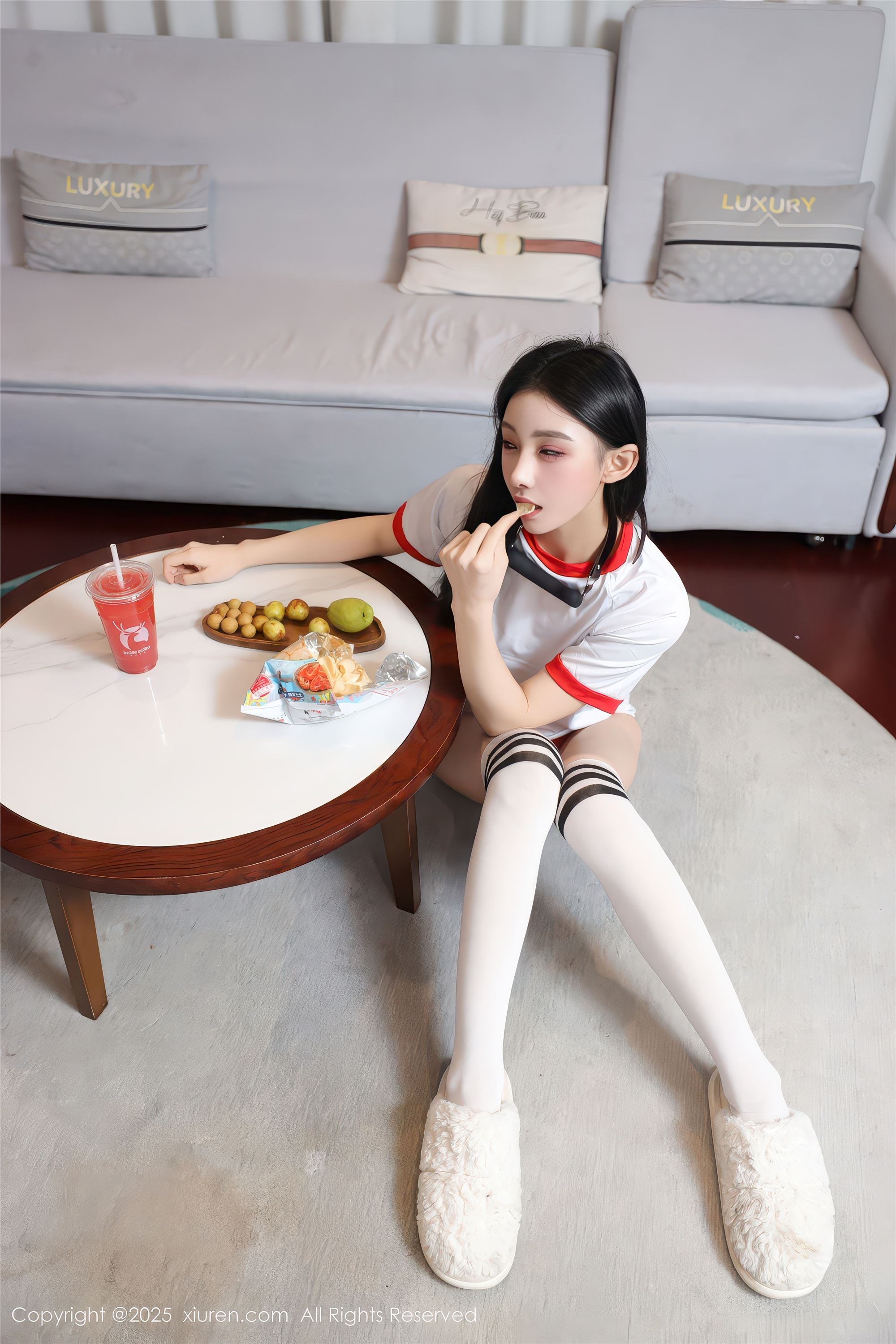 Xiuren秀人网 2025.12.16 NO.11110 许微微呀